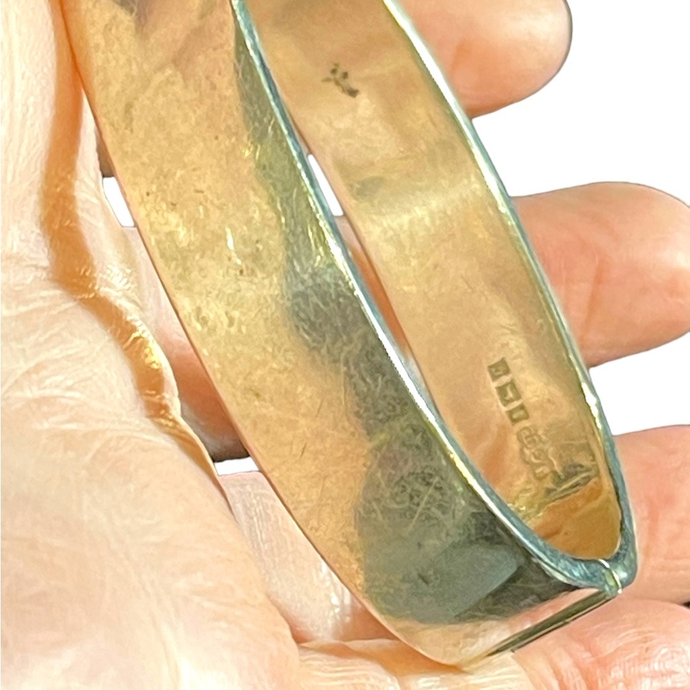 Antique Sterling silver 925 Victorian etched bangle JG LTD Euro markings lion - Picture 5 of 8